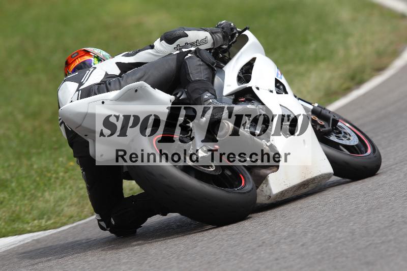 Archiv-2022/36 06.07.2022 Speer Racing ADR/Gruppe rot/backside